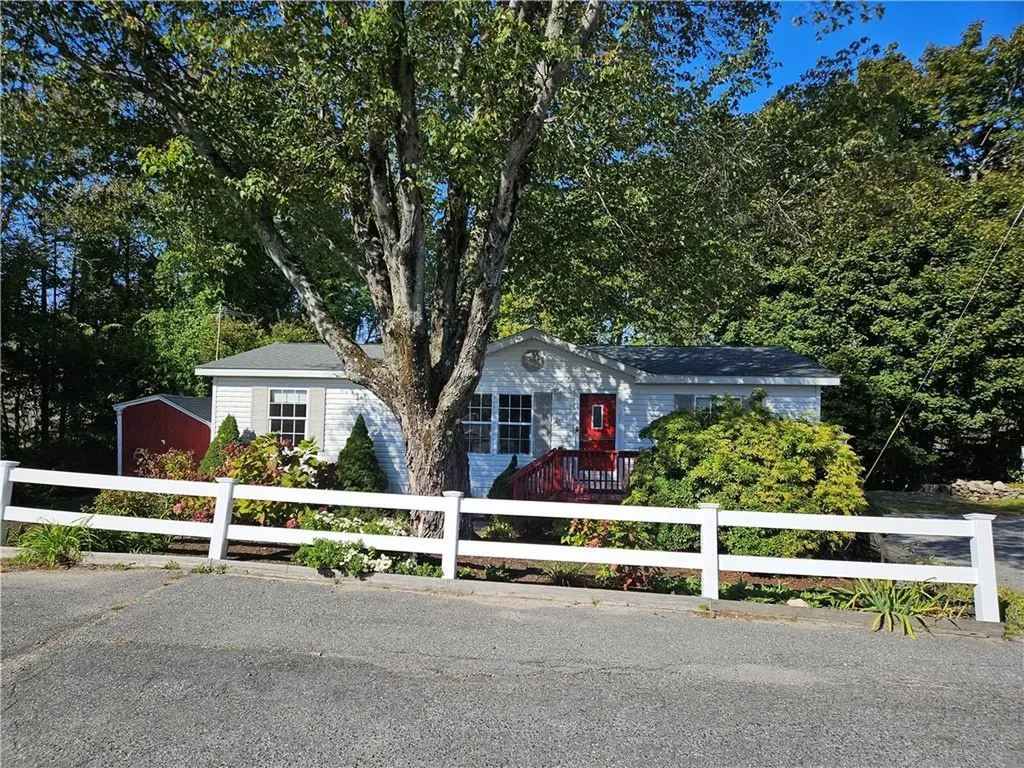 27 Woodward Unit 55 Road Lincoln RI 02865