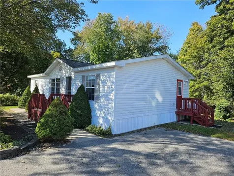 27 Woodward Unit 55 Road Lincoln RI 02865