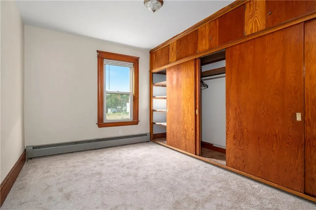 132 Kenwood Street Woonsocket RI 02895