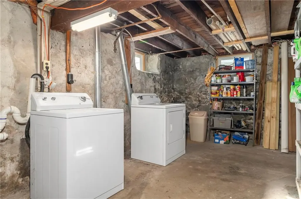 132 Kenwood Street Woonsocket RI 02895