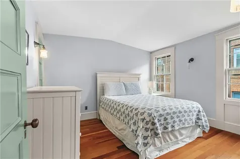 44 Bradford Street Bristol RI 02809