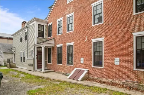 44 Bradford Street Bristol RI 02809