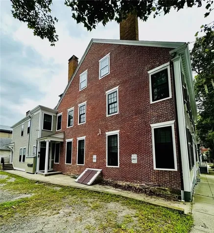 44 Bradford Street Bristol RI 02809