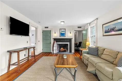 44 Bradford Street Bristol RI 02809