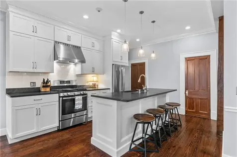 44 Bradford Street Bristol RI 02809