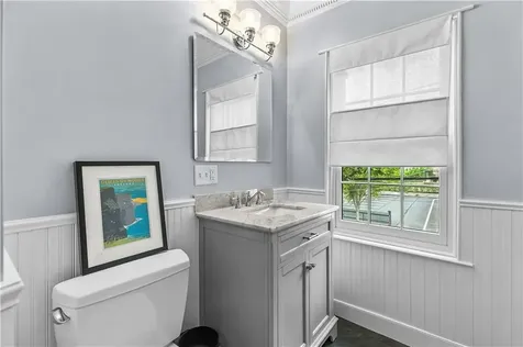 44 Bradford Street Bristol RI 02809