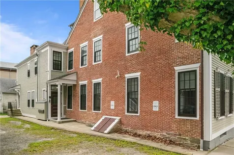 44 Bradford Street Bristol RI 02809