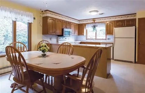 22 Grove Avenue North Providence RI 02911