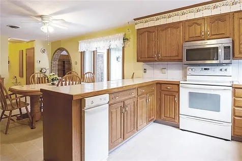 22 Grove Avenue North Providence RI 02911