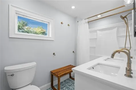 30 South Baptist Street Newport RI 02840