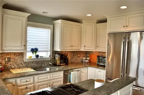 57 Green Street Portsmouth RI 02871