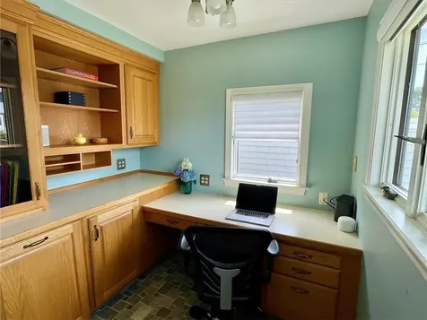 57 Green Street Portsmouth RI 02871