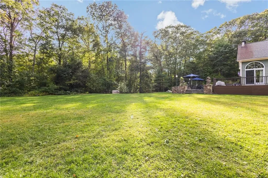 266 Howard Avenue Scituate RI 02831