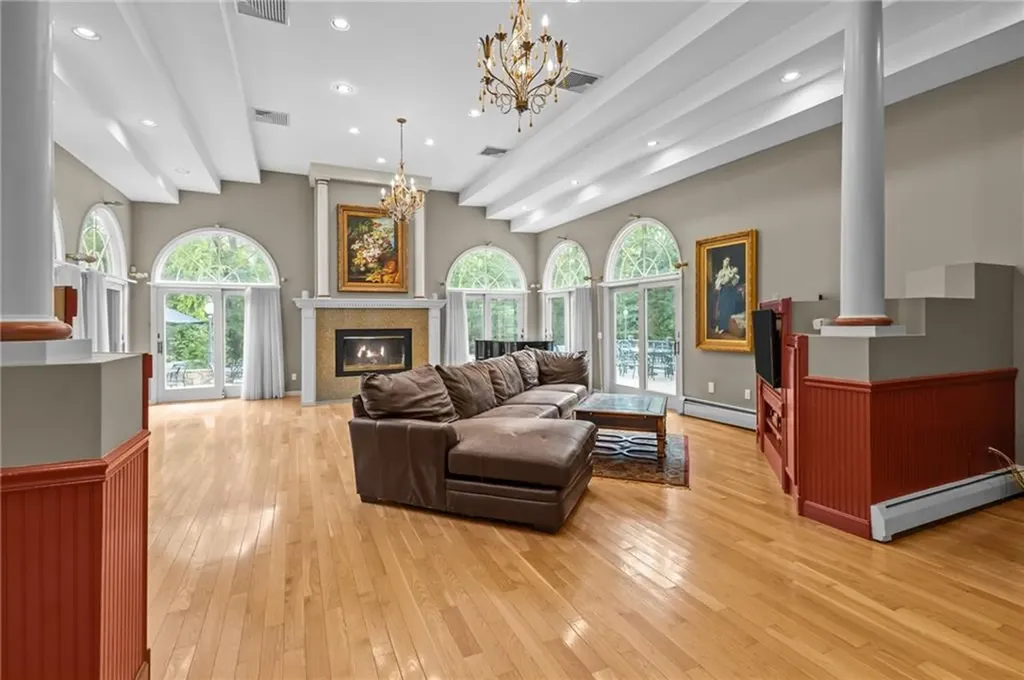 266 Howard Avenue Scituate RI 02831