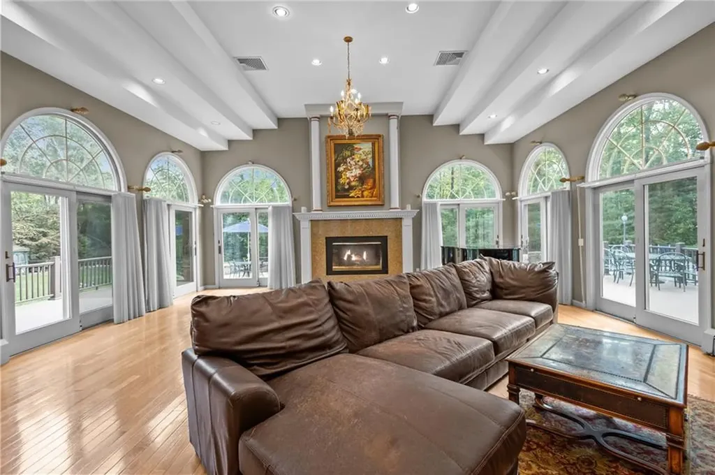 266 Howard Avenue Scituate RI 02831