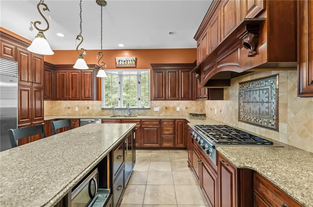 266 Howard Avenue Scituate RI 02831