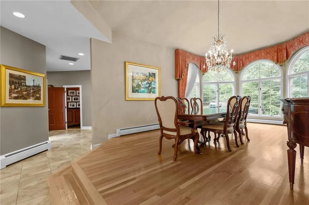 266 Howard Avenue Scituate RI 02831