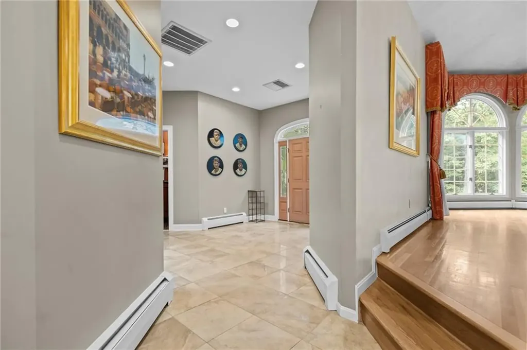 266 Howard Avenue Scituate RI 02831