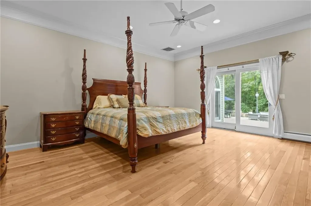 266 Howard Avenue Scituate RI 02831