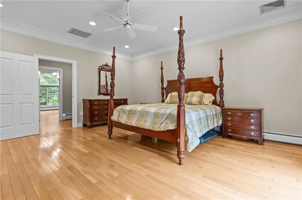 266 Howard Avenue Scituate RI 02831