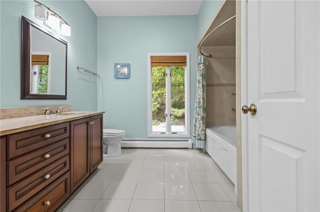 266 Howard Avenue Scituate RI 02831