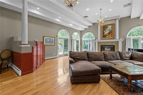 266 Howard Avenue Scituate RI 02831