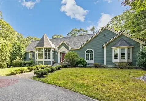 266 Howard Avenue Scituate RI 02831