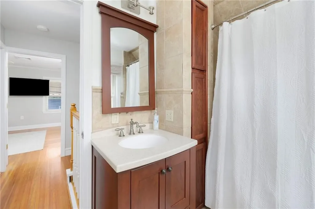 92 Washington Street Warwick RI 02888