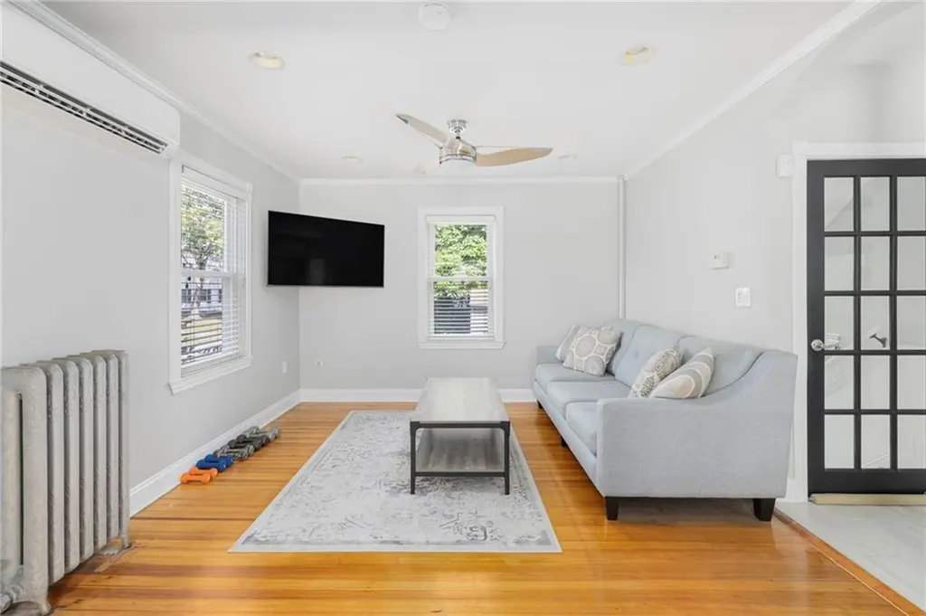 92 Washington Street Warwick RI 02888