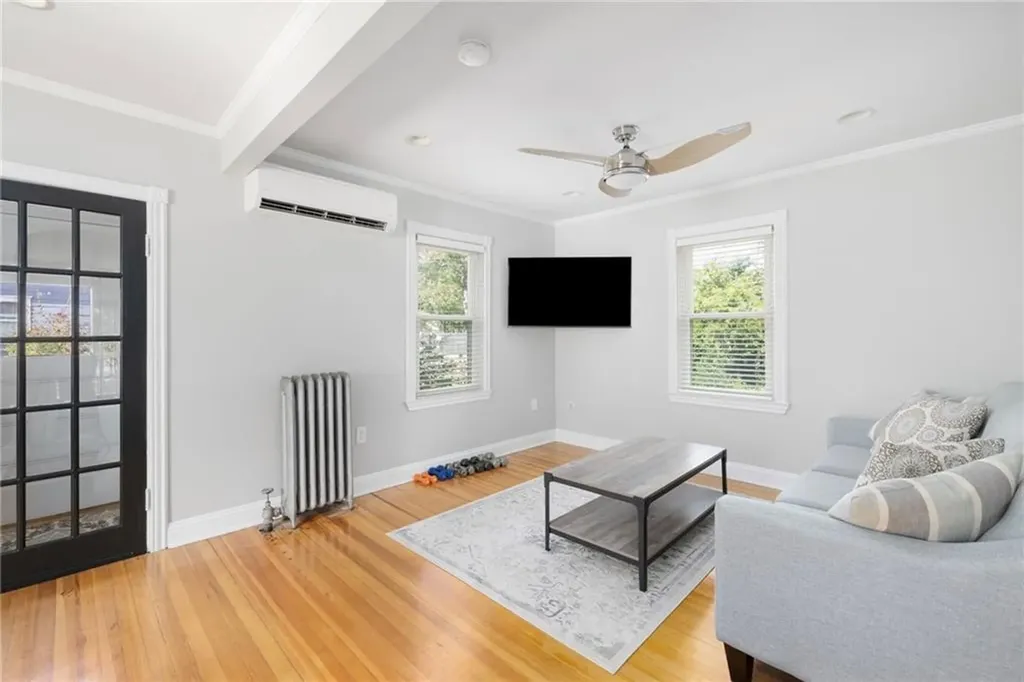 92 Washington Street Warwick RI 02888