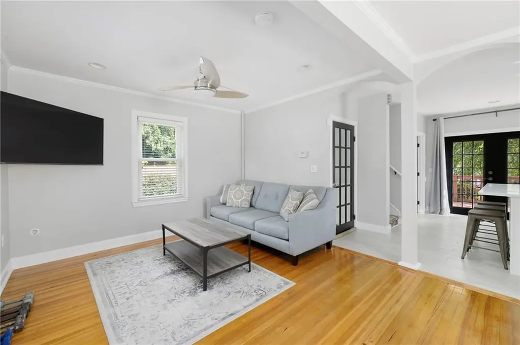 92 Washington Street Warwick RI 02888