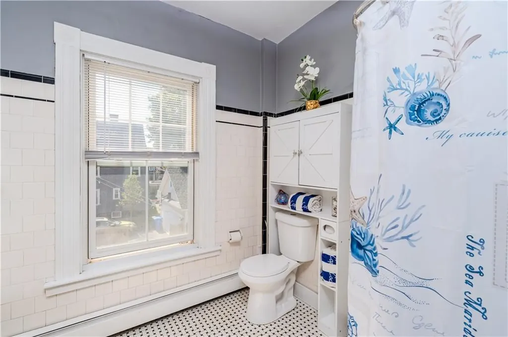 1291 Narragansett Boulevard Cranston RI 02905