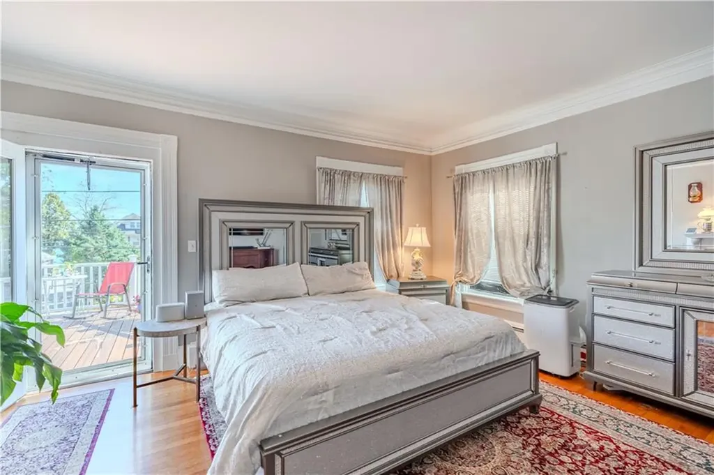 1291 Narragansett Boulevard Cranston RI 02905