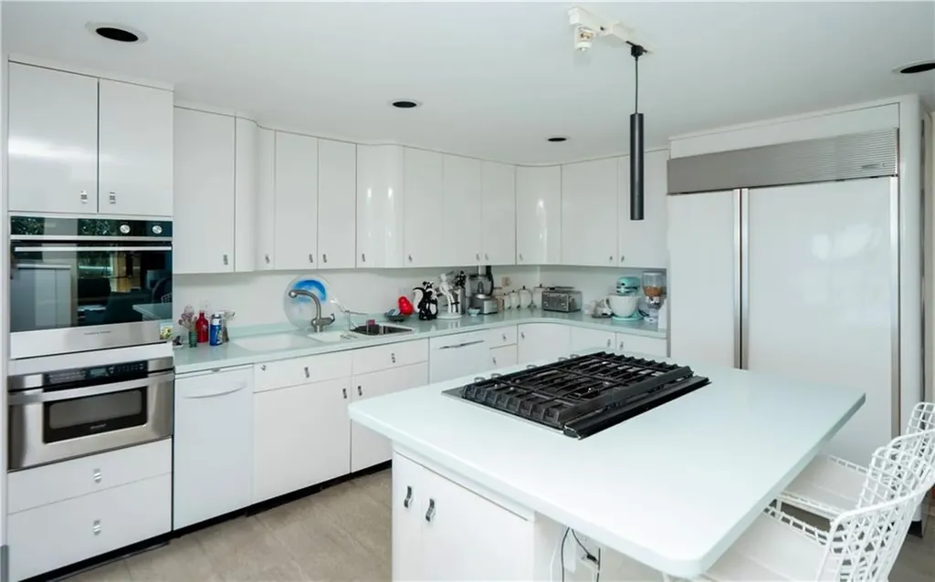 150 Southern Way Charlestown RI 02813