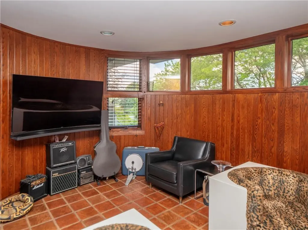 150 Southern Way Charlestown RI 02813