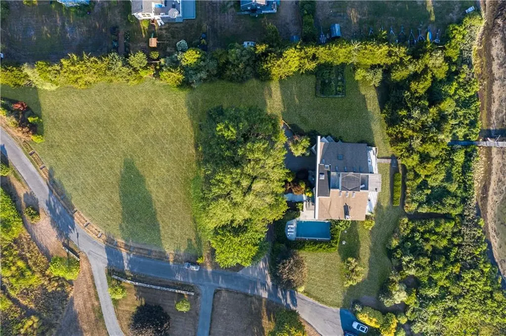 150 Southern Way Charlestown RI 02813