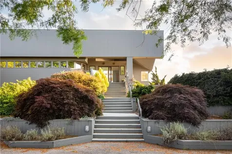 150 Southern Way Charlestown RI 02813