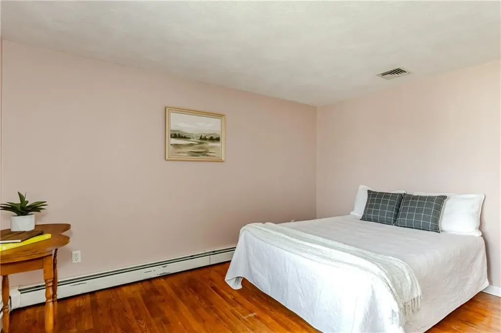 63 Whirlaway Place Pawtucket RI 02861