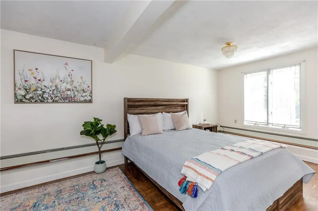 63 Whirlaway Place Pawtucket RI 02861