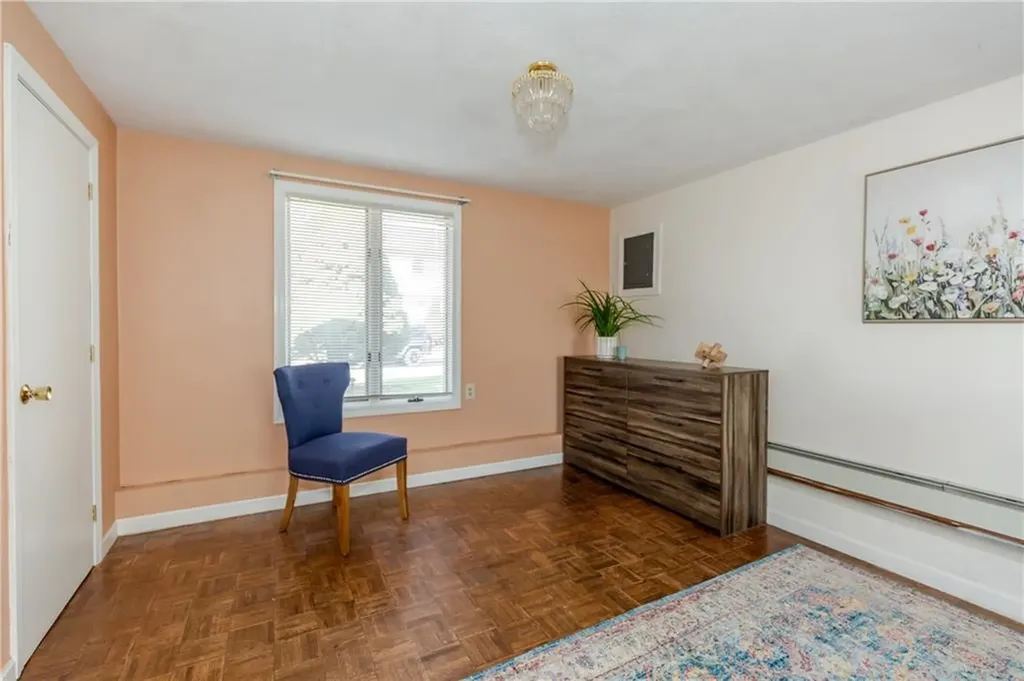 63 Whirlaway Place Pawtucket RI 02861