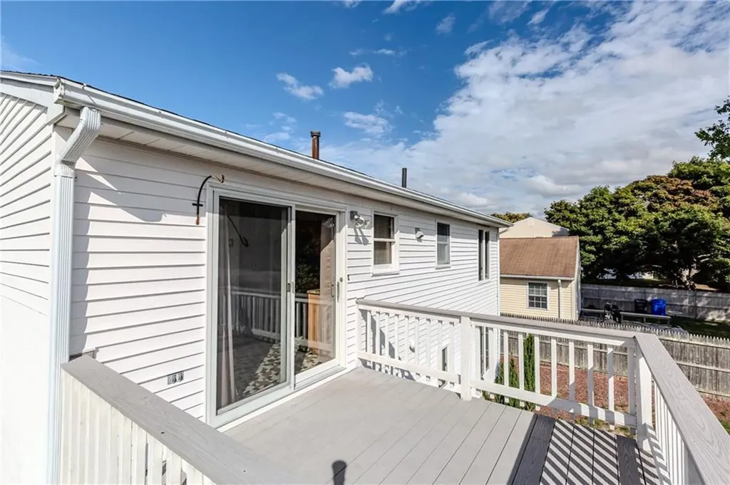 63 Whirlaway Place Pawtucket RI 02861