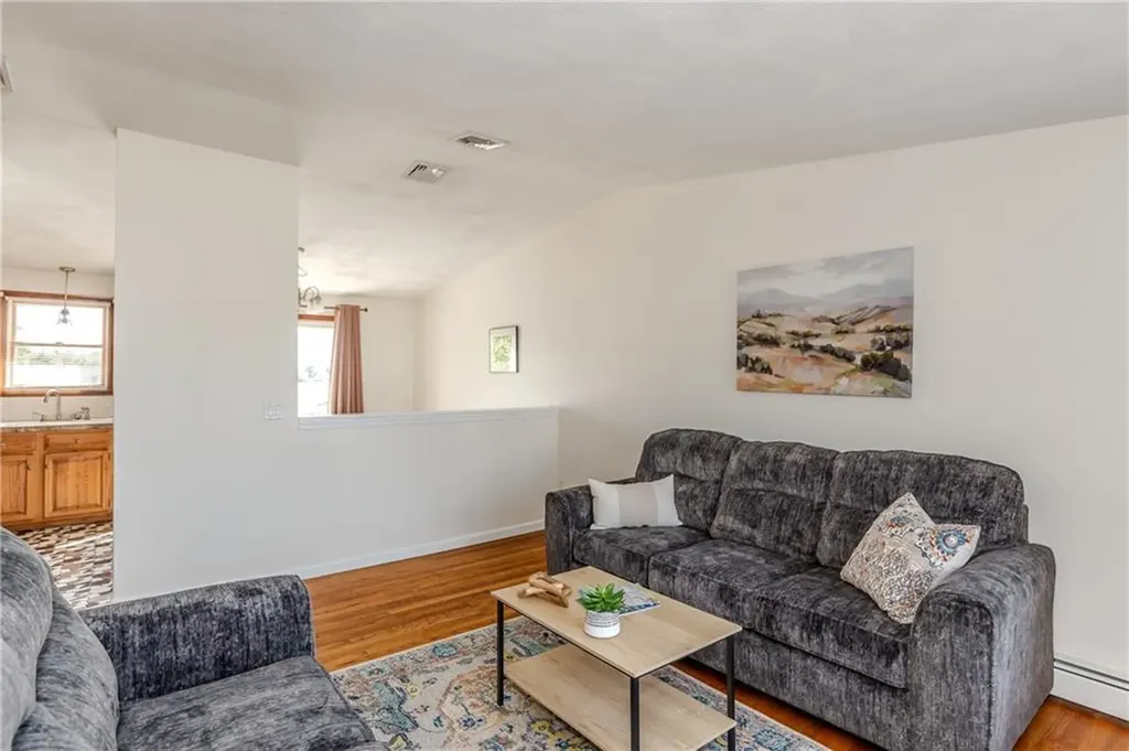 63 Whirlaway Place Pawtucket RI 02861