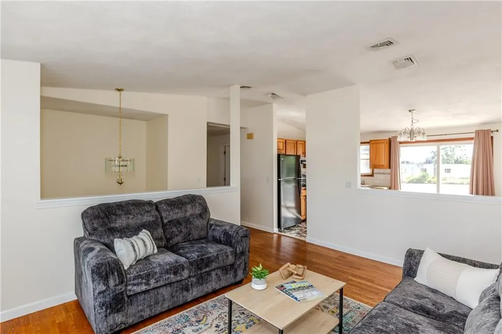 63 Whirlaway Place Pawtucket RI 02861