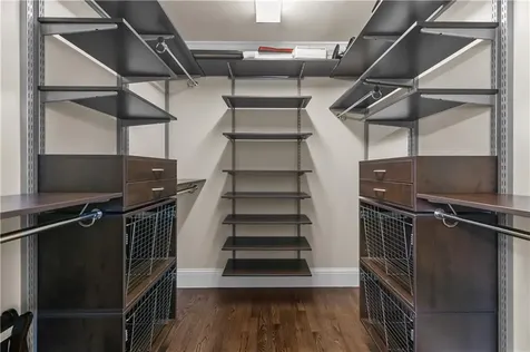 5 Lowndes Street Newport RI 02840