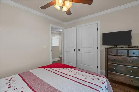 5 Lowndes Street Newport RI 02840