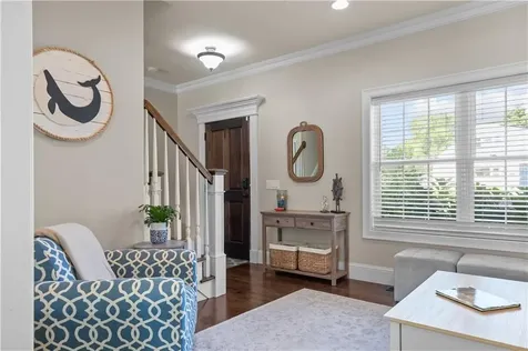 5 Lowndes Street Newport RI 02840