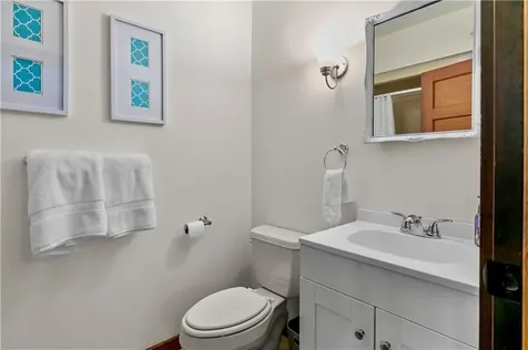 180 West Main Road Little Compton RI 02837