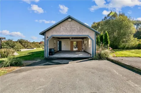 180 West Main Road Little Compton RI 02837