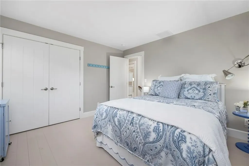 129 Ruggles Avenue Newport RI 02840