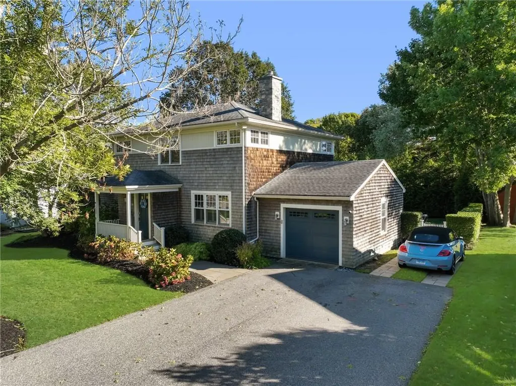 129 Ruggles Avenue Newport RI 02840